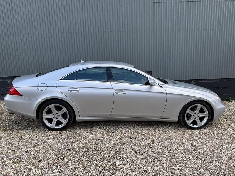 Used Mercedes CLS320 222 HP (163 kW) 2008 Silver Coupe