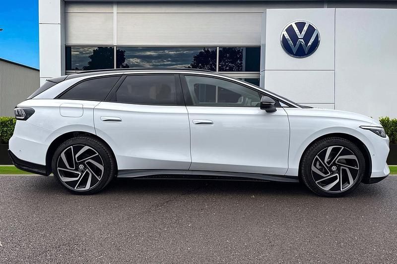 New VW ID.7 Pro 210 kW (286 HP) 2026 White Estate