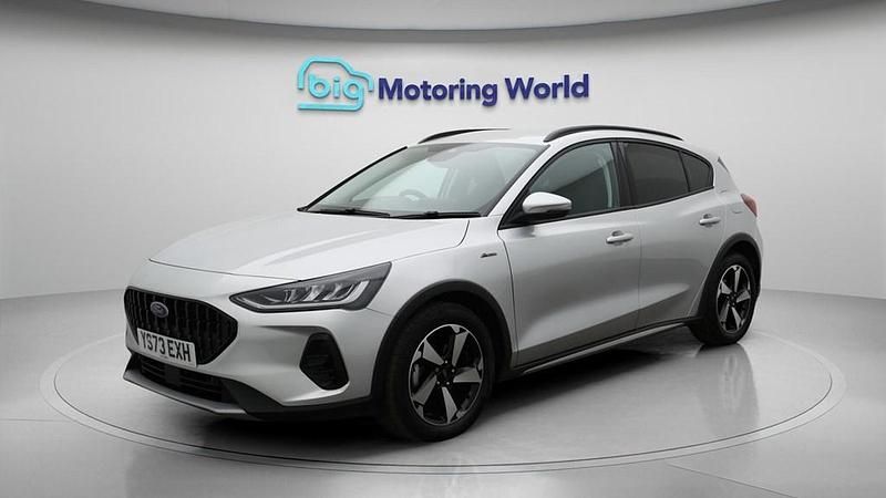 Used Ford Focus Active 125 HP (91 kW) 2023 Silver Hatchback