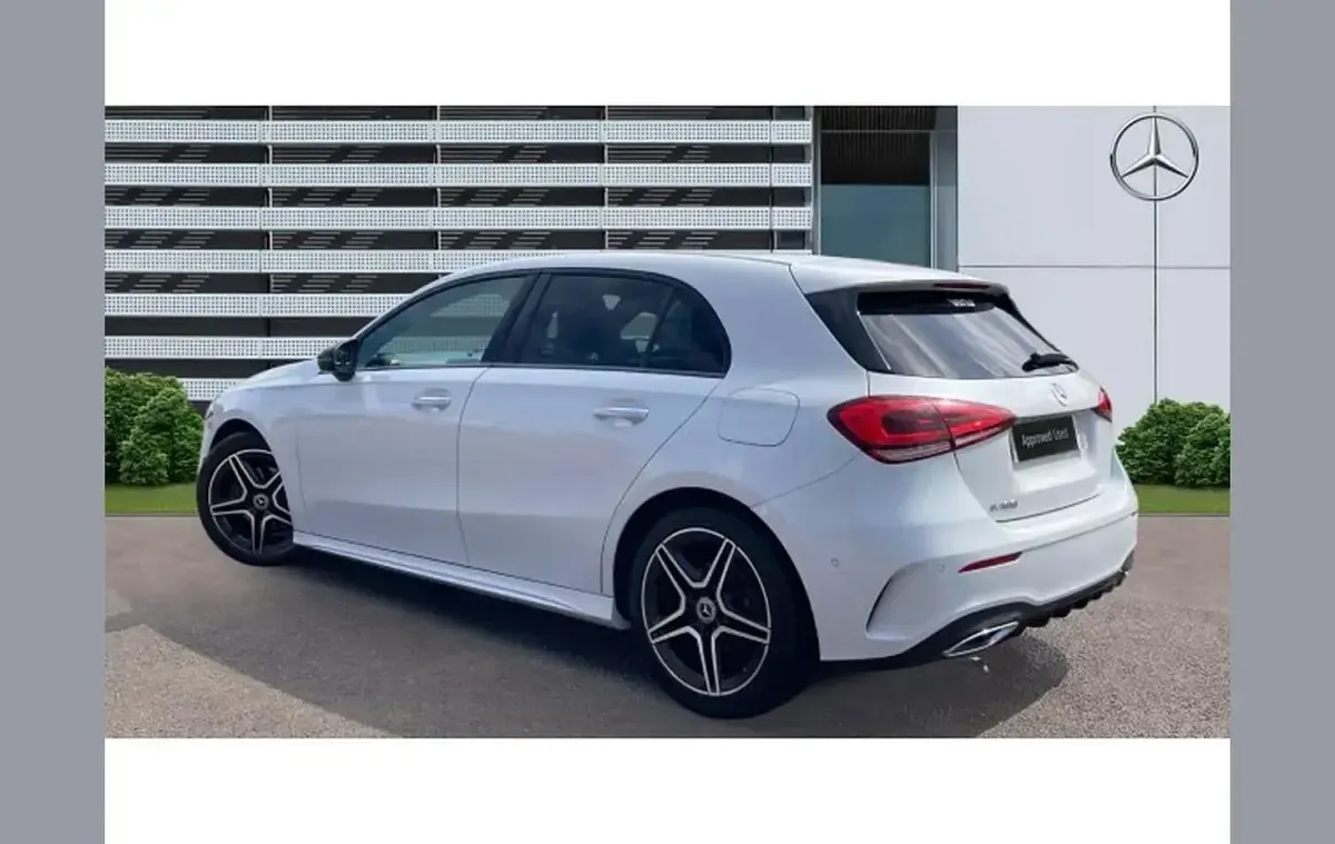 Used Mercedes A180 AMG Line Premium 136 HP (100 kW) 2023 White Hatchback