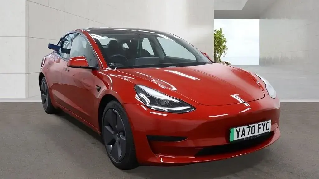 Usado Tesla Model 3 Standard Range Plus 180 kW (245 HP) 2020 Sedan