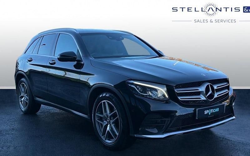 Used 2018 Mercedes 220 AMG line Estate | £17,689 (Fair price) - Image 1/3