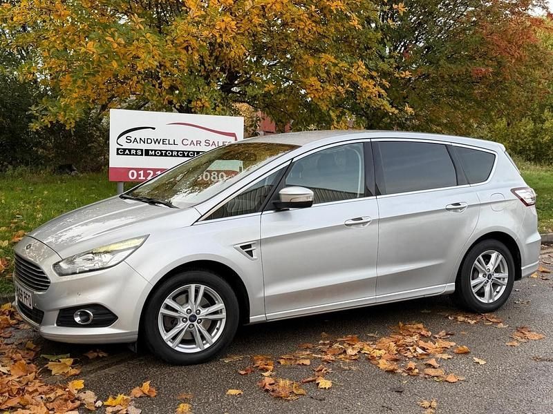 Silver Used 2016 Ford S-MAX Titanium MPV | £12,475 (Fair price) - Image 1/4