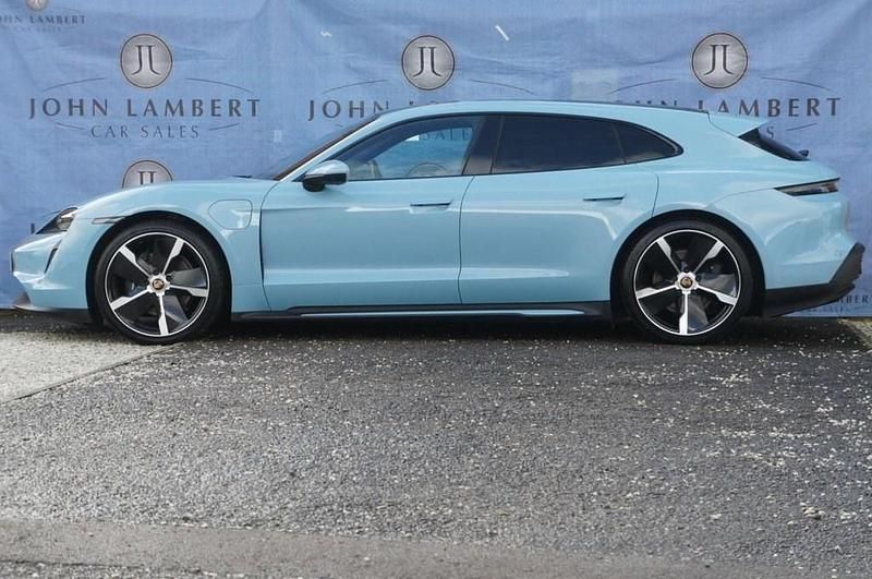 Used Porsche Taycan Performance Package 11 kW (15 HP) 2022 Blue Estate