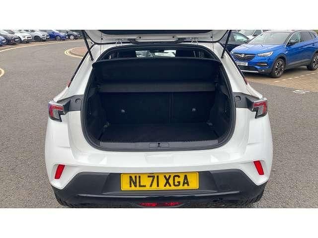 Used Vauxhall Mokka SRi 101 HP (74 kW) 2021 White SUV