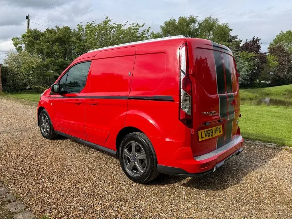 Used Ford Transit Connect Sport 120 HP (88 kW) 2019 Red MPV