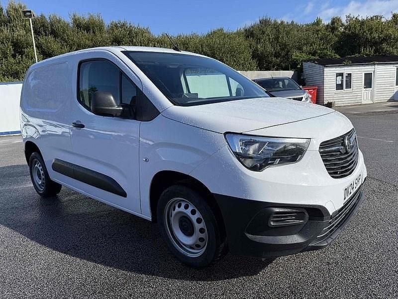 White Used 2024 Vauxhall Combo Van | £13,495 (Fair price) - Image 1/4