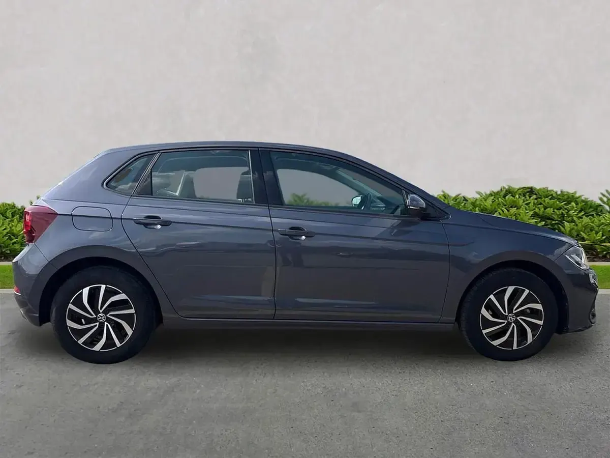 Used VW Polo Life 95 HP (69 kW) 2023 Grey Hatchback