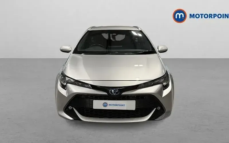 Usado Toyota Corolla 122 HP (89 kW) 2021 Prateado Carrinha