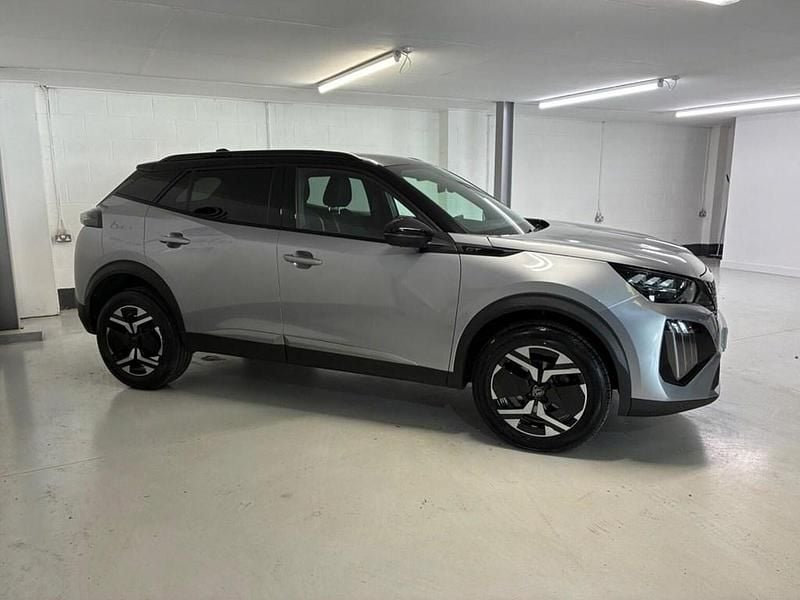 Begagnad Peugeot 2008 GT 2023 Grå SUV