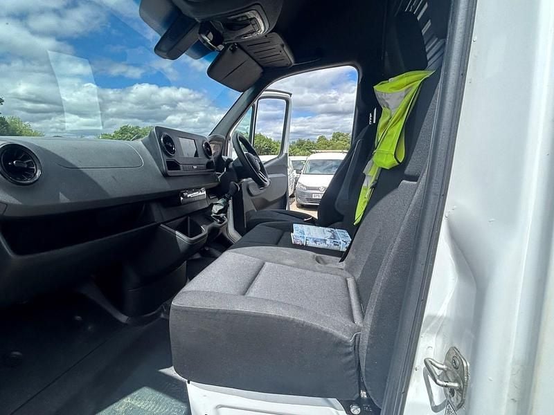 Used Mercedes Sprinter Progressive 143 HP (105 kW) 2021 White Van