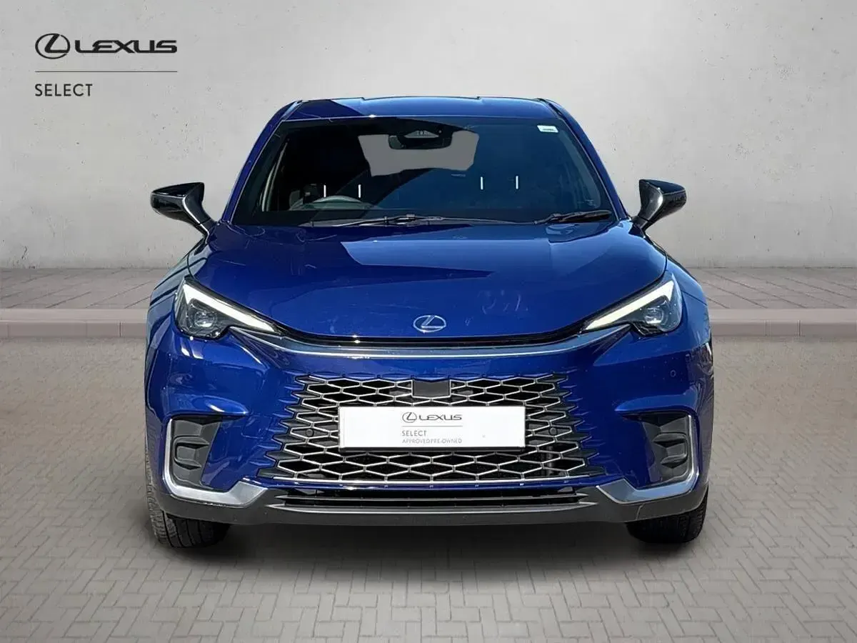 Used Lexus LBX 136 HP (100 kW) 2024 Blue SUV