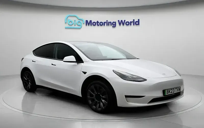 Used Tesla Model Y Long Range AWD 286 kW (389 HP) 2025 SUV