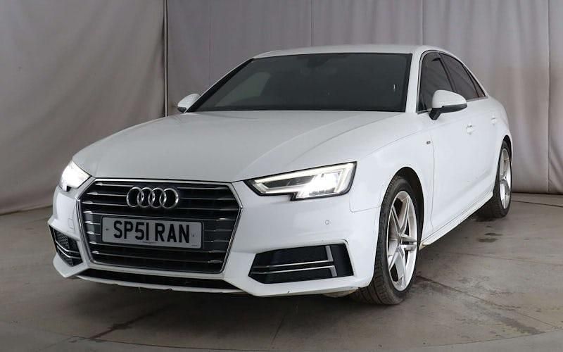 Used Audi A4 S-Line 150 HP (110 kW) 2018 White Sedan