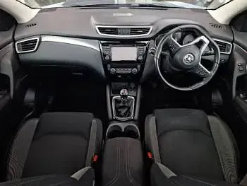 Used Nissan Qashqai N-Connecta 110 HP (80 kW) 2018 Grey SUV