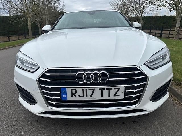 Used Audi A5 190 HP (139 kW) 2017 White Coupe