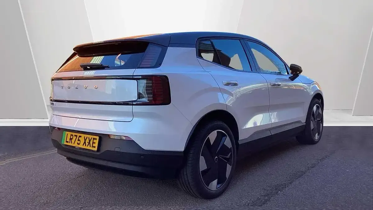 New Volvo EX30 Performance 314 kW (428 HP) 2025 White SUV