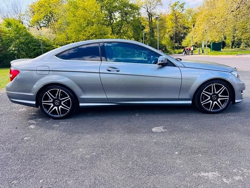 Begagnad Mercedes C220 AMG 2013 Silver