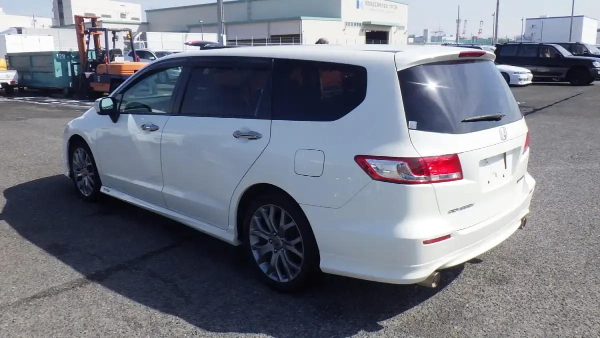 Used Honda Odyssey 203 HP (149 kW) 2011 White MPV