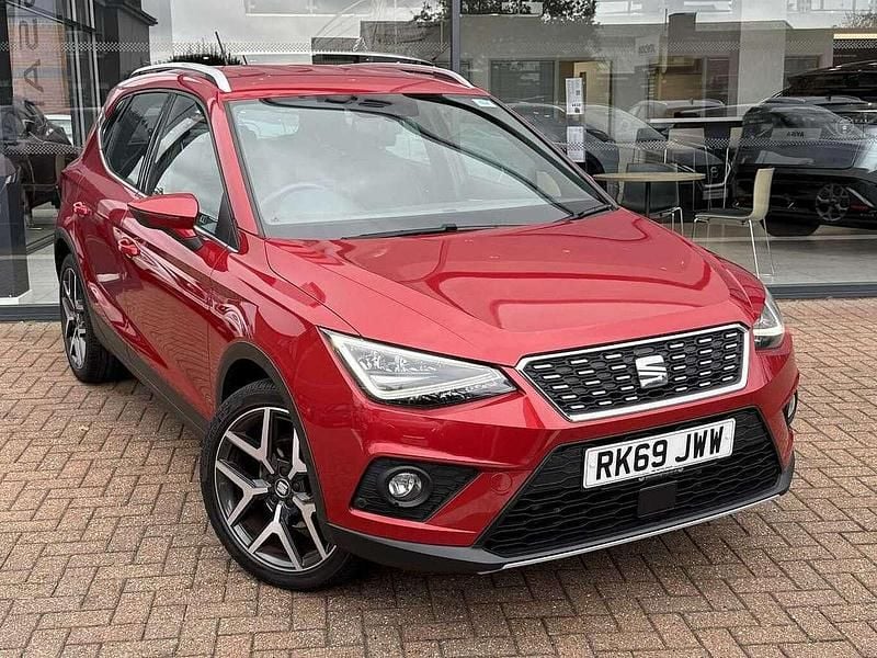Red Used 2019 Seat Arona XCELLENCE Lux SUV | £13,999 (Fair price) - Image 1/4