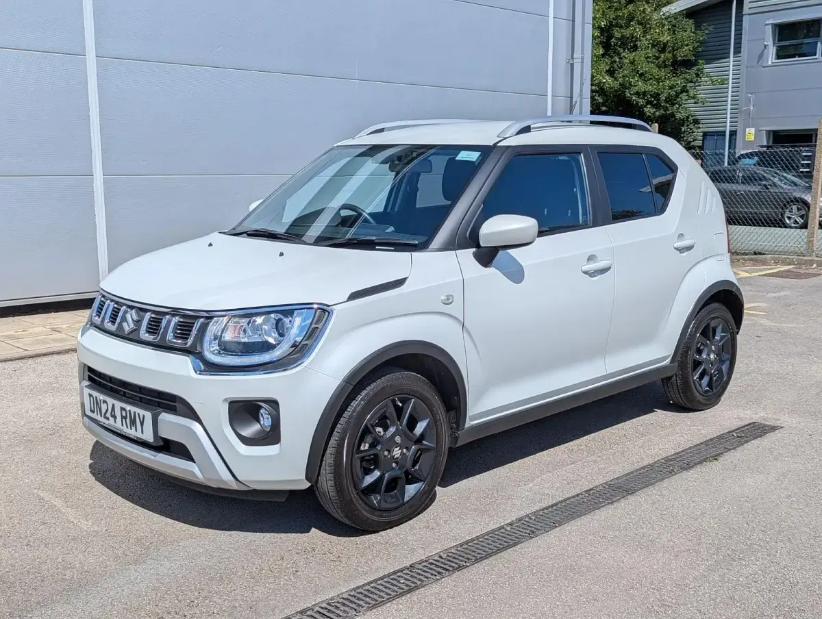 Used Suzuki Ignis SZ-T 83 HP (61 kW) 2024 White SUV