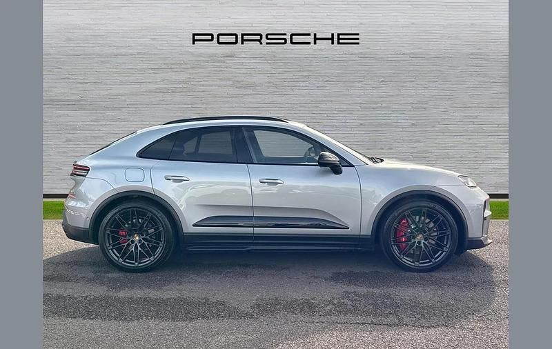 Used Porsche Macan 419 kW (571 HP) 2026 Silver SUV