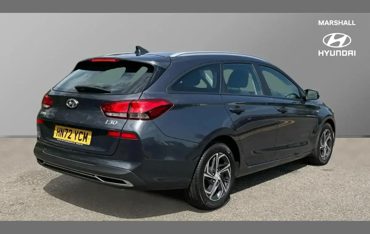 Used Hyundai i30 SE 120 HP (88 kW) 2022 Grey Estate