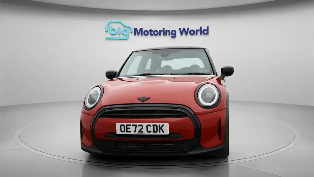 Used Mini Cooper Exclusive 136 HP (100 kW) 2023 Red Hatchback