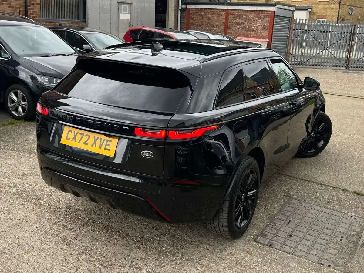 Used Land Rover Range Rover Velar S 204 HP (150 kW) 2022 Black SUV