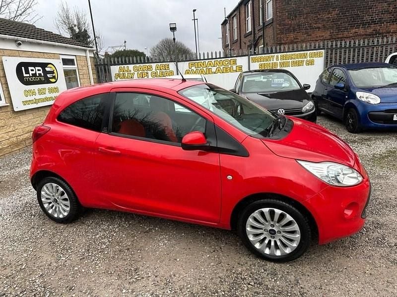 Used Ford Ka Zetec 69 HP (50 kW) 2014 Red Hatchback