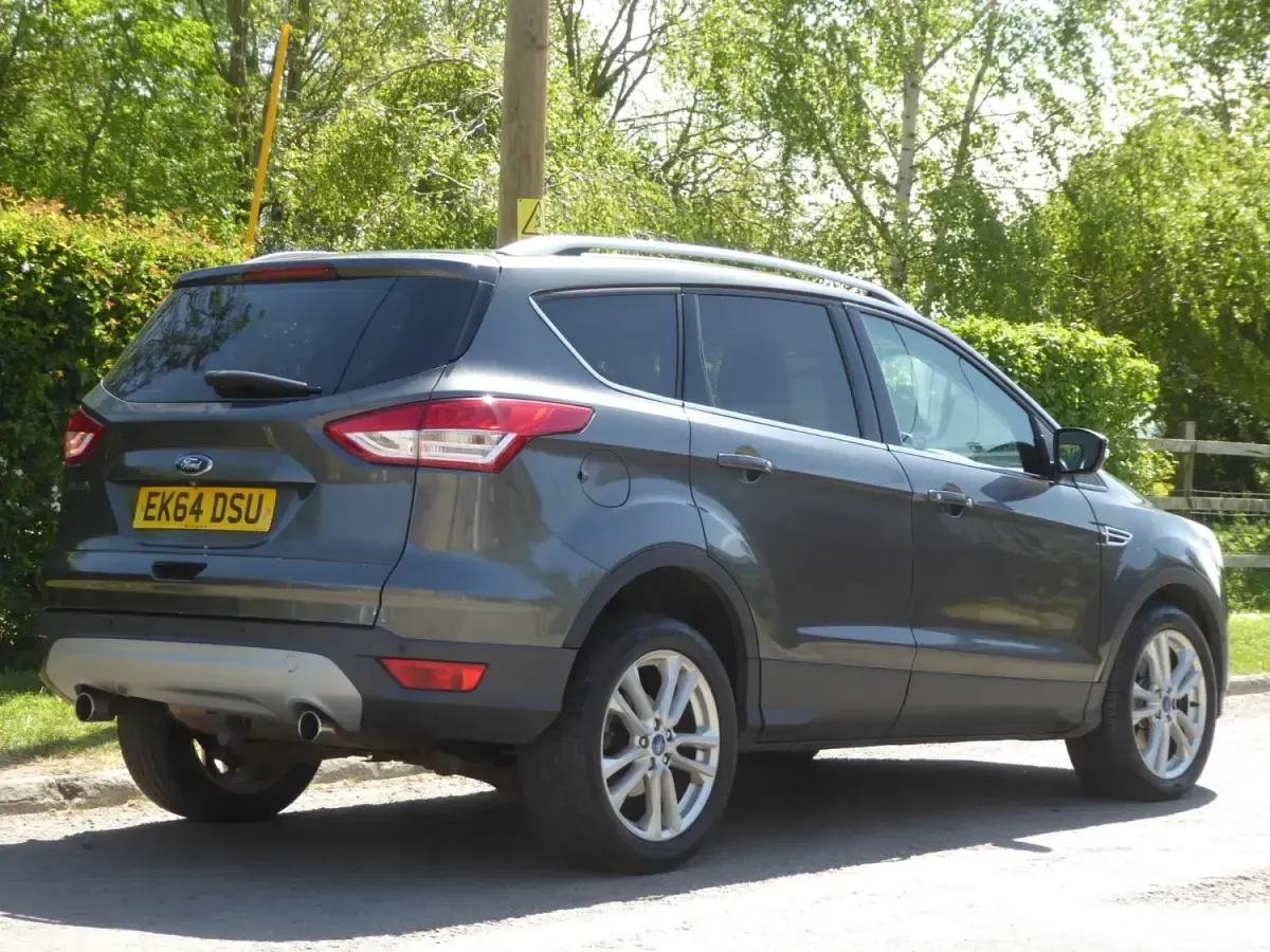 Usado Ford Kuga Titanium X 140 CV (102 kW) 2014 Gris SUV