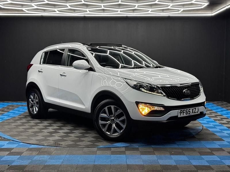White Used 2016 Kia Sportage 2 SUV | £7,190 (Good price) - Image 1/4