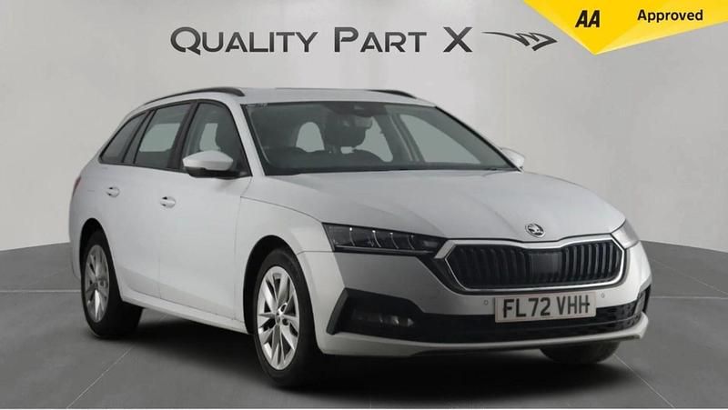 White Used 2022 Skoda Octavia SE Technology Estate | £11,696 (Good price) - Image 1/4
