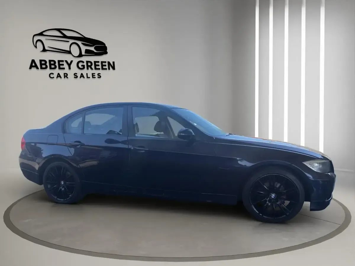 Begagnad BMW 318 2007 Blå Sedan