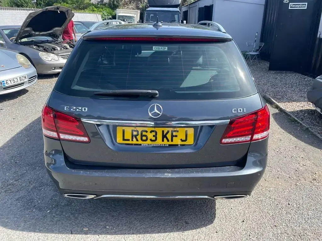 Used Mercedes E220 SE 170 HP (125 kW) 2013 Grey Estate