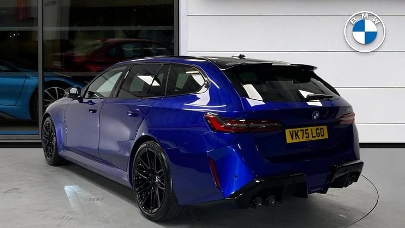 Used BMW M5 Comfort Edition 717 HP (527 kW) 2025 Blue Estate