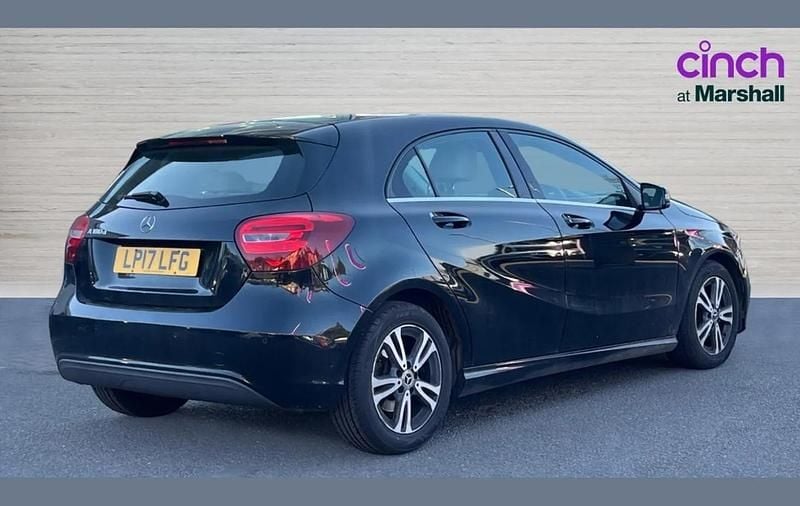 Used Mercedes A180 Executive 107 HP (78 kW) 2017 Black Hatchback