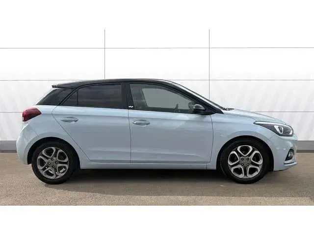 Used Hyundai i20 84 HP (61 kW) 2019 Grey Hatchback