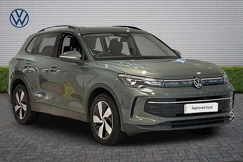 Used VW Tiguan Edition 150 HP (110 kW) 2024 Urano grey SUV