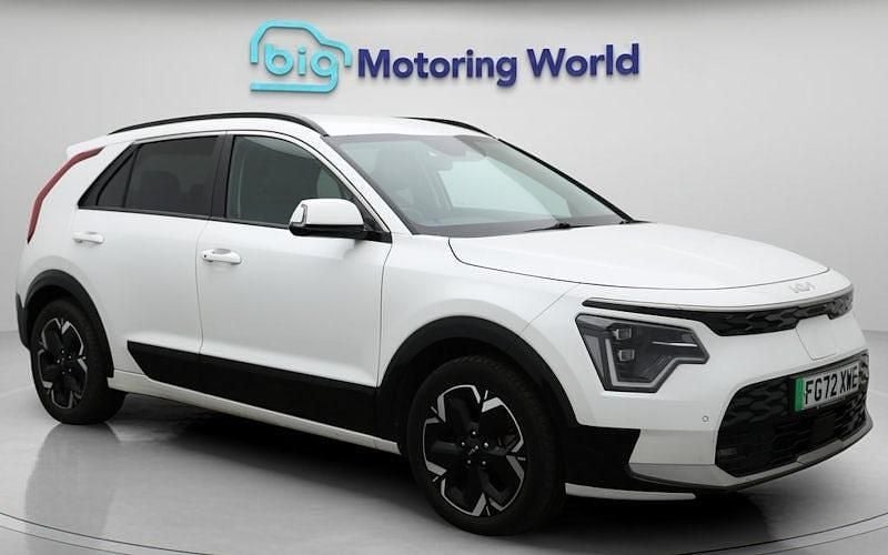 Used 2024 Kia e-Niro 3 SUV | £18,000 (Fair price) - Image 1/4