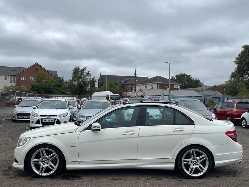Begagnad Mercedes C220 2011 Vit Sedan