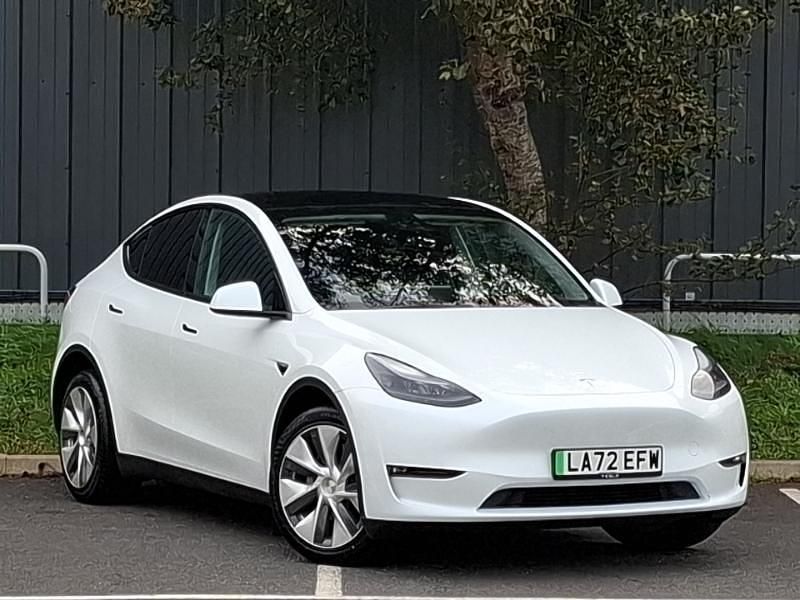White Used 2022 Tesla Model Y Long Range AWD SUV | £25,498 (Fair price) - Image 1/4