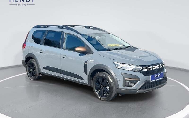 Used 2024 Dacia Jogger Extreme Estate | £23,499 (Expensive) - Image 1/4