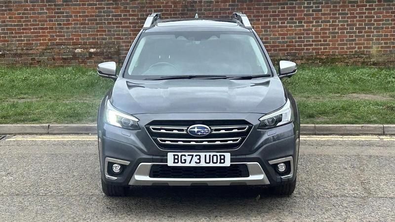 Usado Subaru Outback 167 CV (122 kW) 2023 Gris Familiar