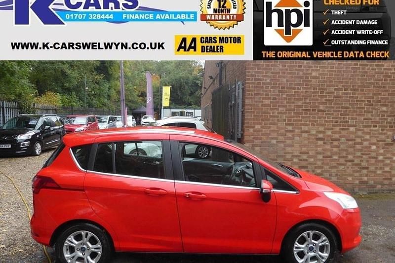 Red Used 2014 Ford B-MAX Zetec MPV | £4,995 (Fair price) - Image 1/1