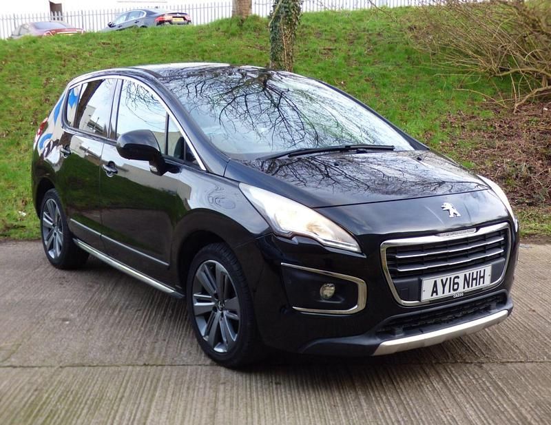 Used Peugeot 3008 Allure 120 HP (88 kW) 2016 Black Hatchback