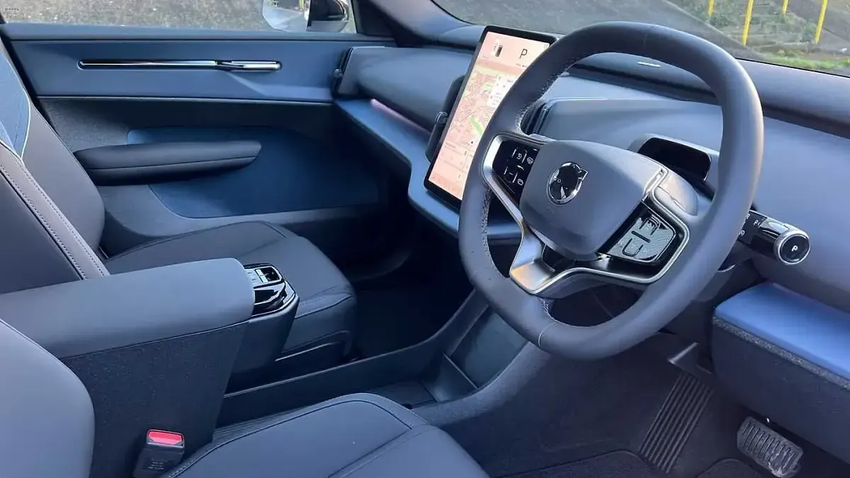 Usado Volvo EX30 Performance 314 kW (428 CV) 2025 Blanco SUV