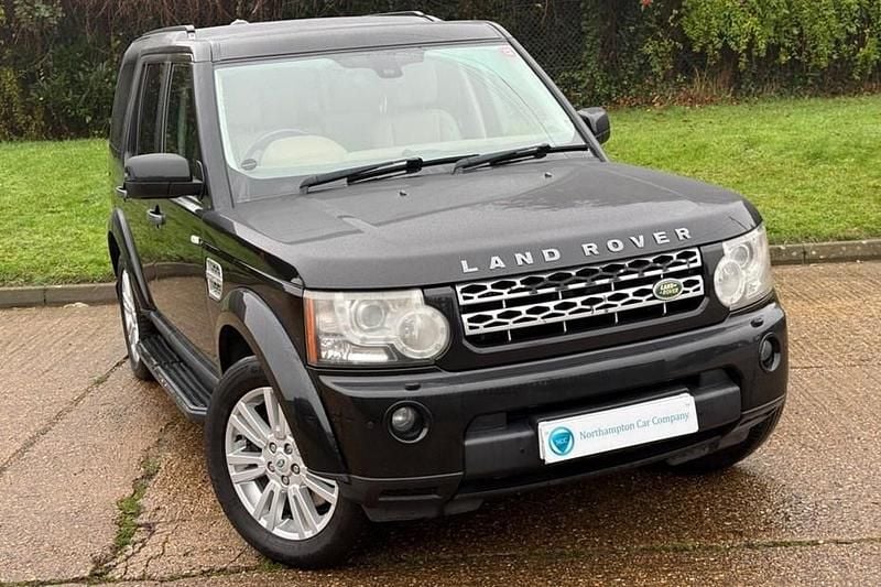 Black Used 2009 Land Rover Discovery 4 HSE SUV | £6,495 (Good price) - Image 1/1
