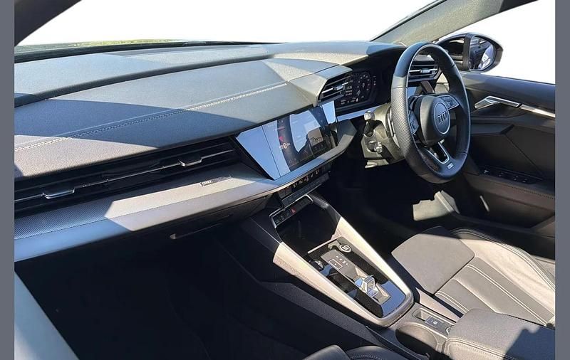 Used Audi A3 e-tron S-Line 200 HP (147 kW) 2024 Black Hatchback