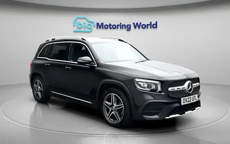 Second-hand Mercedes GLB200 AMG line 163 CP (119 kW) 2022 Negru SUV